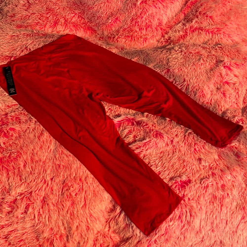 New! Capri leggings red